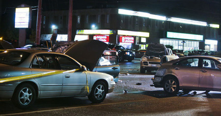 Lincoln Navigator arrasa con 16 coches
