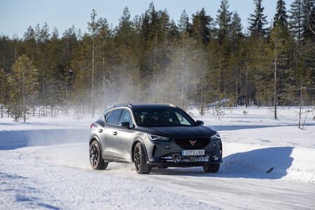 CUPRA Formentor Prueba Hielo 11