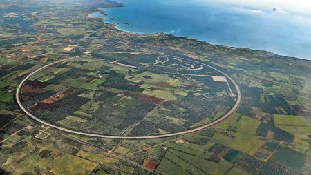 Nardò cumple 40 años. ¿Te vienes con nosotros al circuito de coches más rápido del mundo?