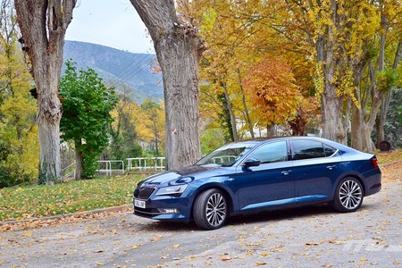 Skoda Superb 2 0 Tdi 150 L K 074