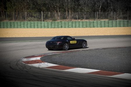 Mercedes-Benz SLS AMG