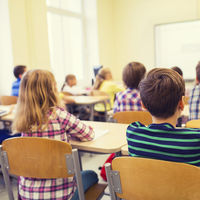 Los castigos en grupo no corrigen el comportamiento (solo hacen que los niños odien el colegio)