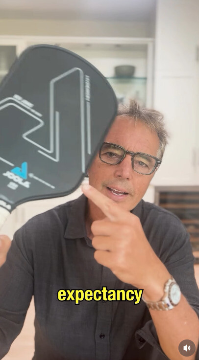 Dan Buettner Deportes Raqueta