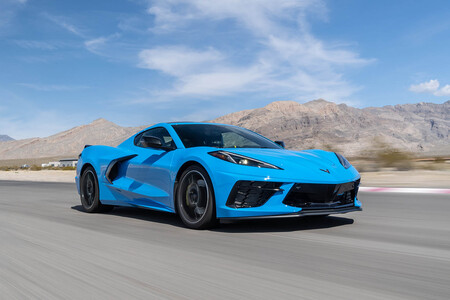 ¡Por fin! Es oficial, el Corvette Stingray llegará a Europa en octubre de 2021 y costará menos de 100.000 euros