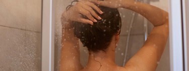 Tu amigo que se baña dos veces a la semana tenía razón: el agua caliente y el jabón pueden dañar la piel. Esto dice la ciencia 
