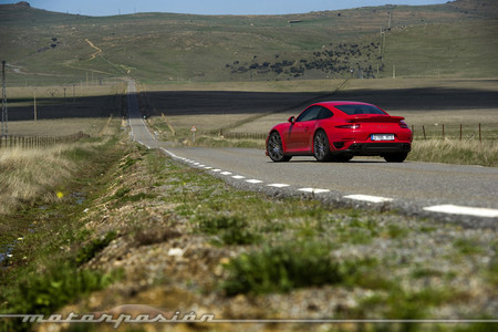 Porsche 911 Turbo trasera