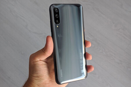 El Xiaomi Mi A3 al fin tiene la actualización a Android 11 completa, con el nuevo grabador de pantalla