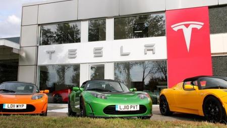 Tesla abrirá tienda en Madrid en 2014, ayer lo hizo en Londres
