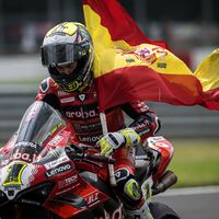 Álvaro Bautista raja contra Superbikes: "Me han penalizado por pesar poco. No es justo, es discriminación" 