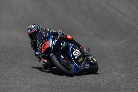 Un implacable Pecco Bagnaia vence en Le Mans ante la impotencia de Álex Márquez. Primer podio de Joan Mir