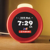 Mientras todos esperamos Switch 2, Nintendo sorprende anunciando un nuevo hardware. Tus mañanas se convertirán en un videojuego con Alarmo
