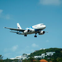 Francia prohibirá los vuelos nacionales cortos que se puedan sustituir por un viaje en tren