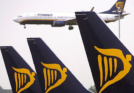 Ryanair deja en tierra a miles de pasajeros