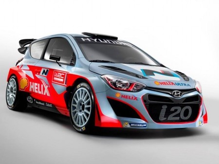 Hyundai presenta a Dani Sordo y Chris Atkinson y muestra su decoración definitiva