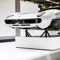 "La respuesta es no". En Lamborghini restauran los mejores coches de su historia, pero ni por todo el dinero del mundo te tunean un clásico por mucho que insistas