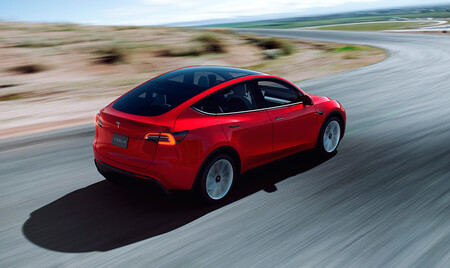 Se acabó la espera: las primeras unidades del Tesla Model Y ya han desembarcado en España, de momento desde China