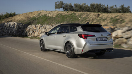 Toyota Corolla Touring Sports 5