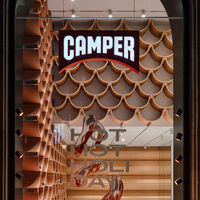 Camper deja por los suelos el precio de las zapatillas tipo New Balance que están arrasando estas rebajas  