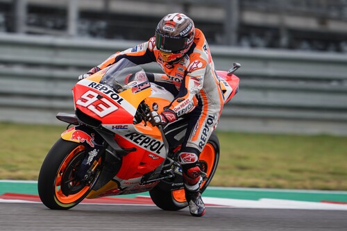 ¡Intratable! Marc Márquez se olvida de la lesión liderando todas las vueltas en su tradicional rodeo de Austin