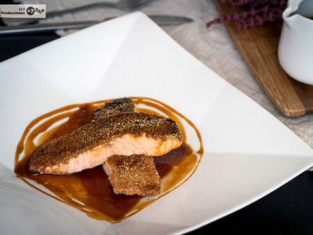Salmón en salsa teriyaki, receta fácil y rápida del clásico plato japonés