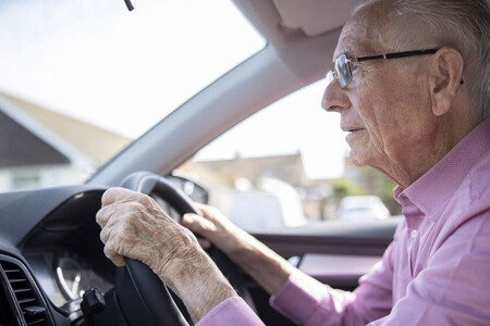 Abuelo Conduciendo 5