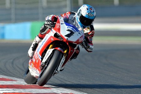 Superbikes Francia 2011: fin de semana redondo para Carlos Checa