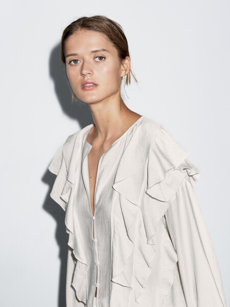 blusa con volantes