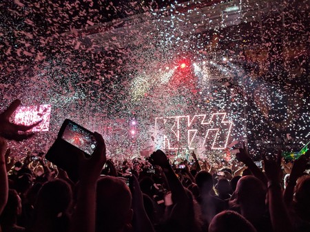 Trucos, aplicaciones y consejos para hacer fotos en conciertos con el móvil