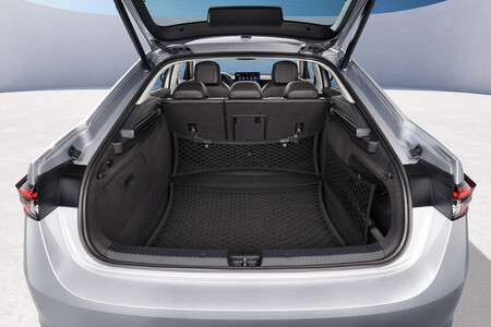 Skoda Superb 2024 maletero