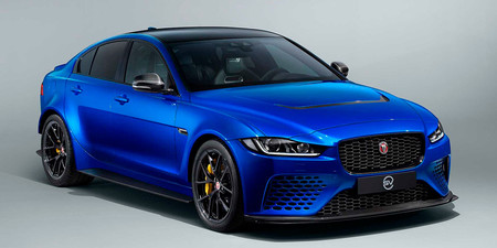 Jaguar XE SV Project 8 Touring, el deportivo se despoja de algunos elementos para cautivar a los más puristas