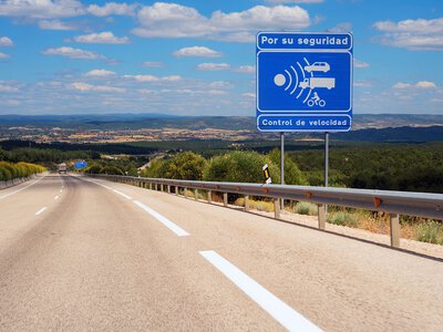 Los radares nos vigilan, pero nosotros también podemos vigilarlos a ellos 