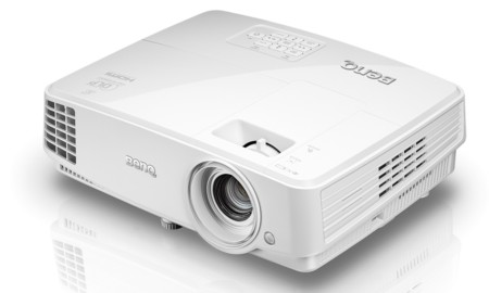 BenQ MH530, un proyector para el uso diario y ocasionales sesiones de cine en casa
