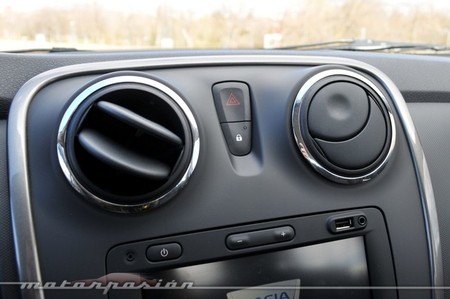 Dacia Sandero acabado interior