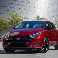 El Nissan Versa 2023 ya tiene precio en México: sube el listón de seguridad en la categoría