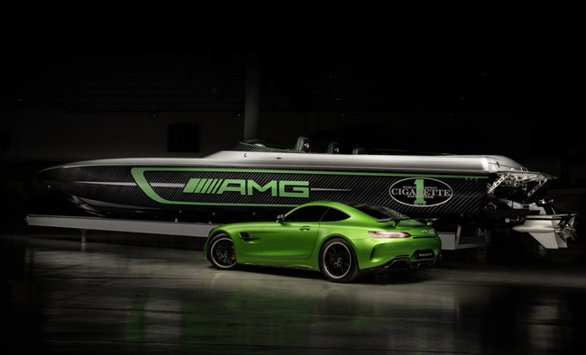 Cigarette Racing Team 50’ Marauder AMG, una brutal lancha inspirada en el Mercedes-AMG GT R