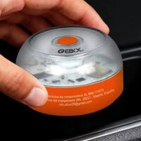 No esperes más tiempo y equipa tu coche con esta baliza V16 barata (que será obligatoria en enero): cuesta menos de 30 euros