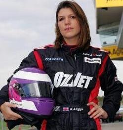 Katherine Legge se estrella en el debut
