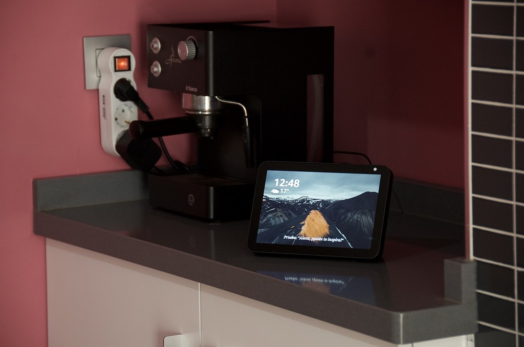 Echo Show 10 Review (comparación con el Show 8) | Precio y disponibilidad |  GeeksTerra