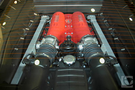 Ferrari planea motores V6 turbo y sistemas híbridos