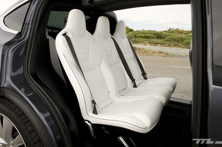 Asientos traseros del Tesla Model X