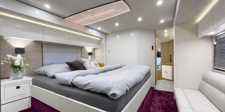 Interior 4