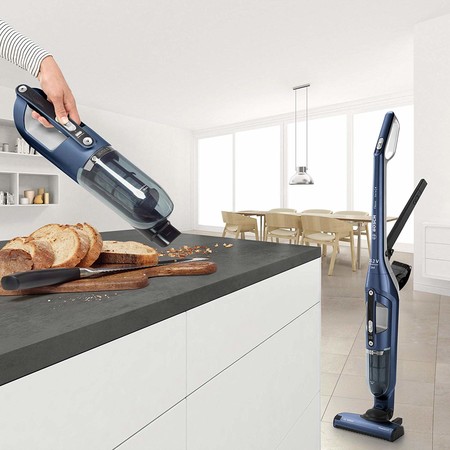 Oferta del día en la aspiradora vertical Bosch Flexxo Serie 4: autonomía de 55 minutos y cepillo motorizado por 159,99 euros en Amazon