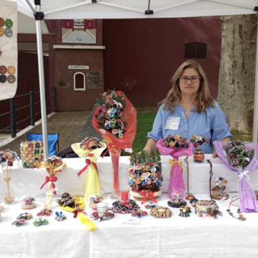 Lo que esta mujer hace con sus 120 cápsulas de café usadas al mes está rompiendo internet: “Nunca pensé que de algo tan simple se pudiera sacar tanta belleza” 