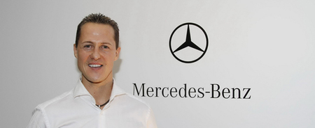Michael Schumacher se aleja de la competición