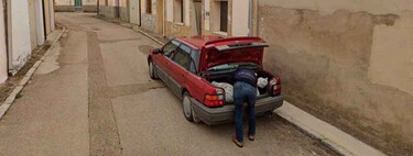 Mete lo que parece un cadáver en el maletero del coche en un pueblo de 50 habitantes justo cuando pasaba el coche de Google Maps por primera vez en 15 años. Está detenido y acusado de descuartizamiento