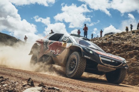 Sébastien Loeb gana un duelo de altura a Carlos Sainz