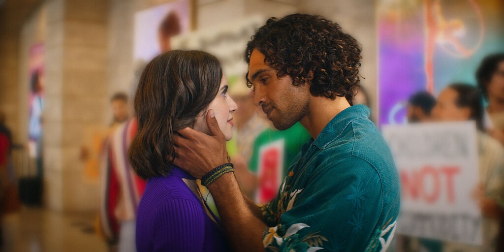 En esta comedia romántica de Netflix, las decisiones las tomas tú y es perfecta para echarse unas risas con las amigas 