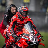 BMW tiene un plan por si Toprak Razgatlioglu se va a MotoGP: robarle a Ducati a su gran perla de Superbikes 