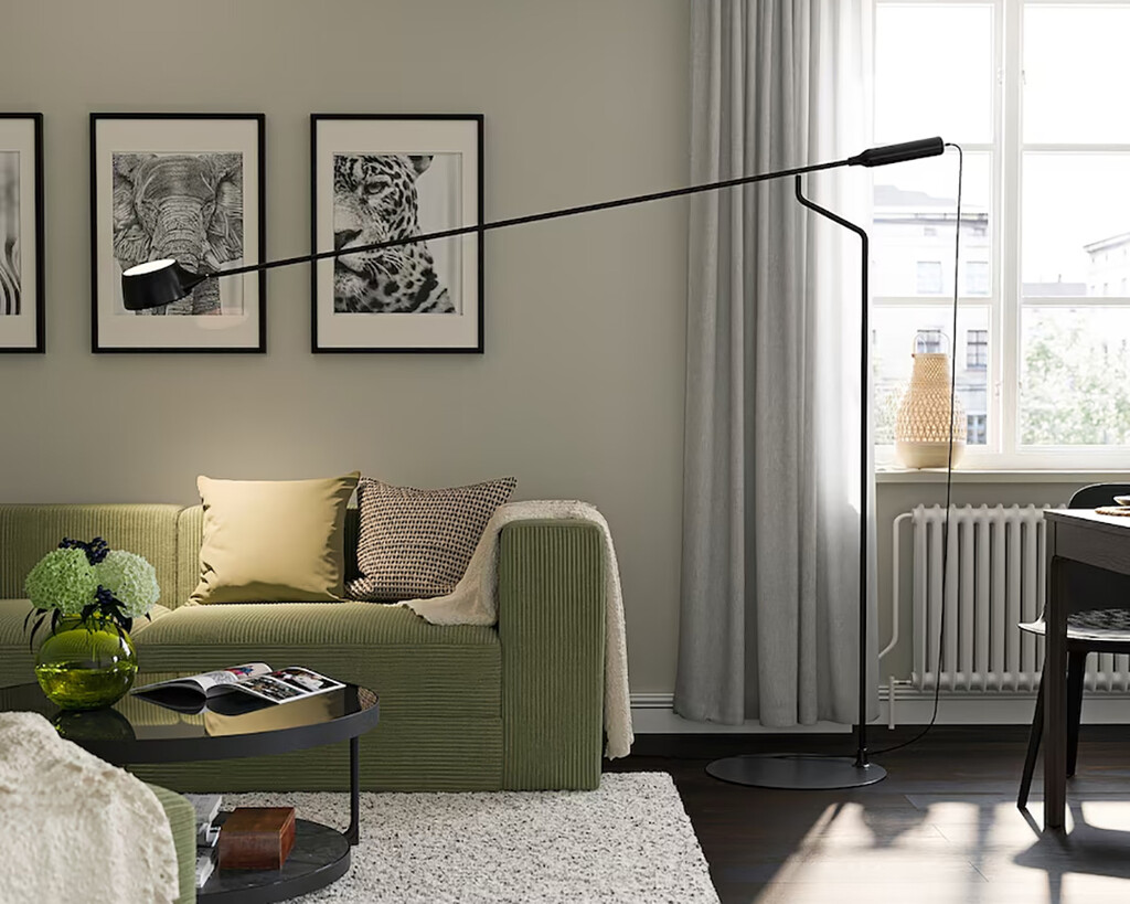 Lo último de IKEA es una lámpara LED que se puede usar de pie o casi como luz de techo y que además sirve para decorar