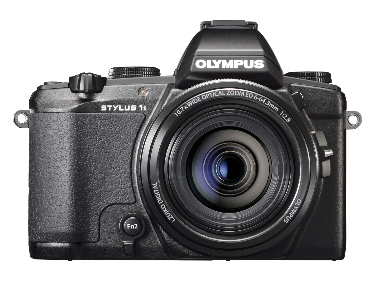 OLYMPUS STYLUS 1s 本体と付属品 Olympus Stylus 1S, la renovación de una compacta con objetivo luminoso